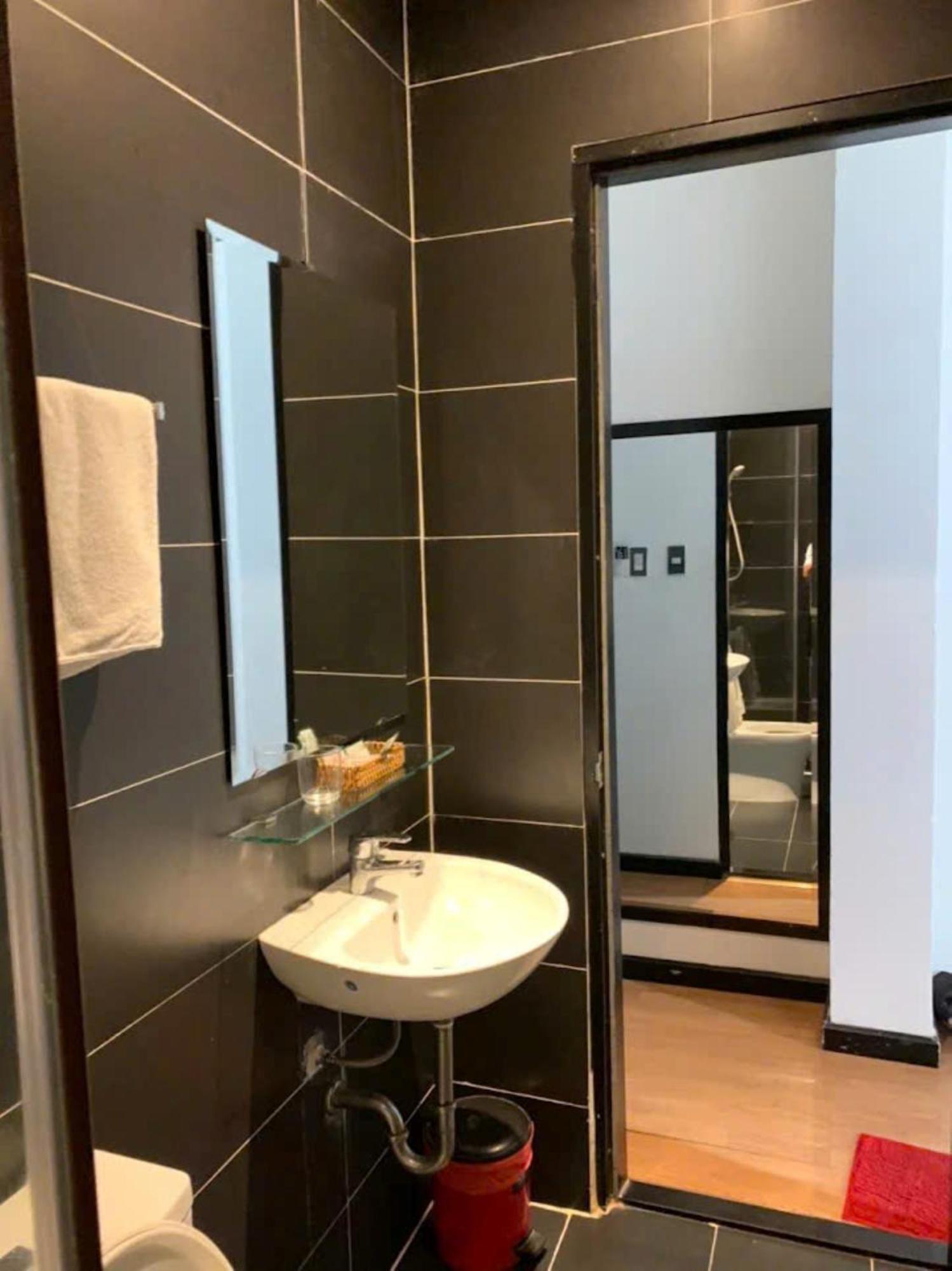 Gia Huyen Hotel Ho Chi Minh-stad Buitenkant foto