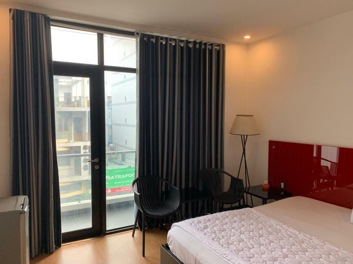 Gia Huyen Hotel Ho Chi Minh-stad Buitenkant foto