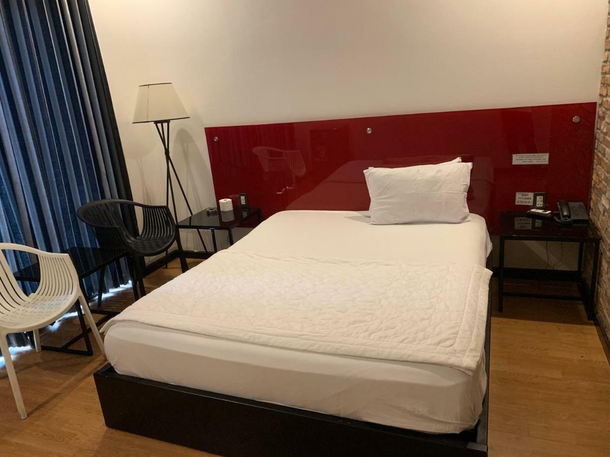 Gia Huyen Hotel Ho Chi Minh-stad Buitenkant foto